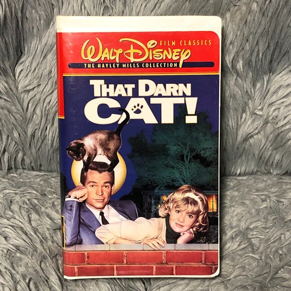 That Darn Cat! VHS Disney Video Tape Hayley Mills Vault Collection VTG Clamshell - Picture 1 of 3